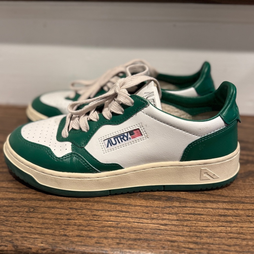 Autry Medalist Green and White Sneakers Sz 39